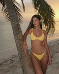 Pili Colaless - Amarillo