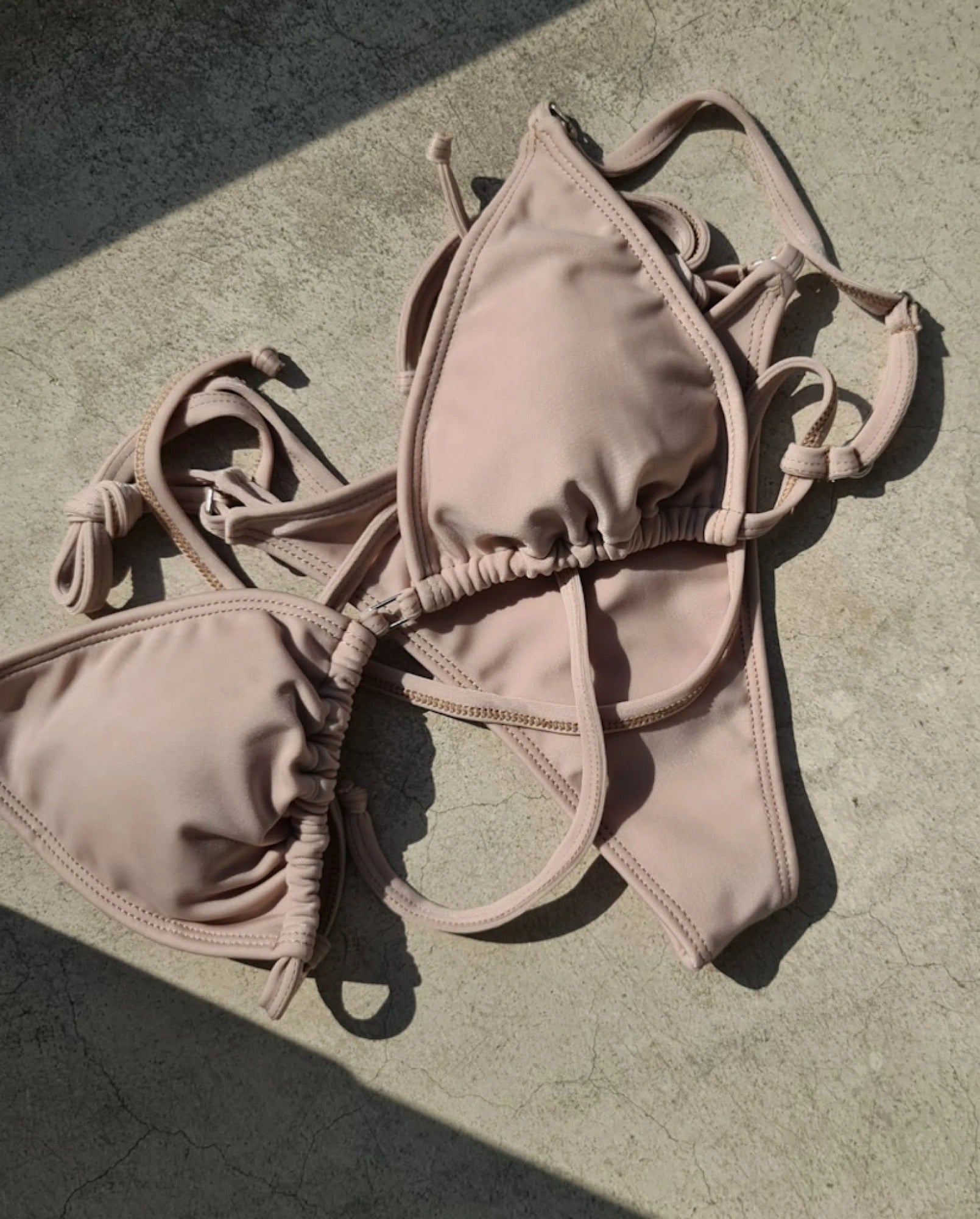 Lindsay Colaless - Beige